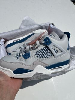 Jordan 4 Military Blue