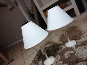 2 lamps