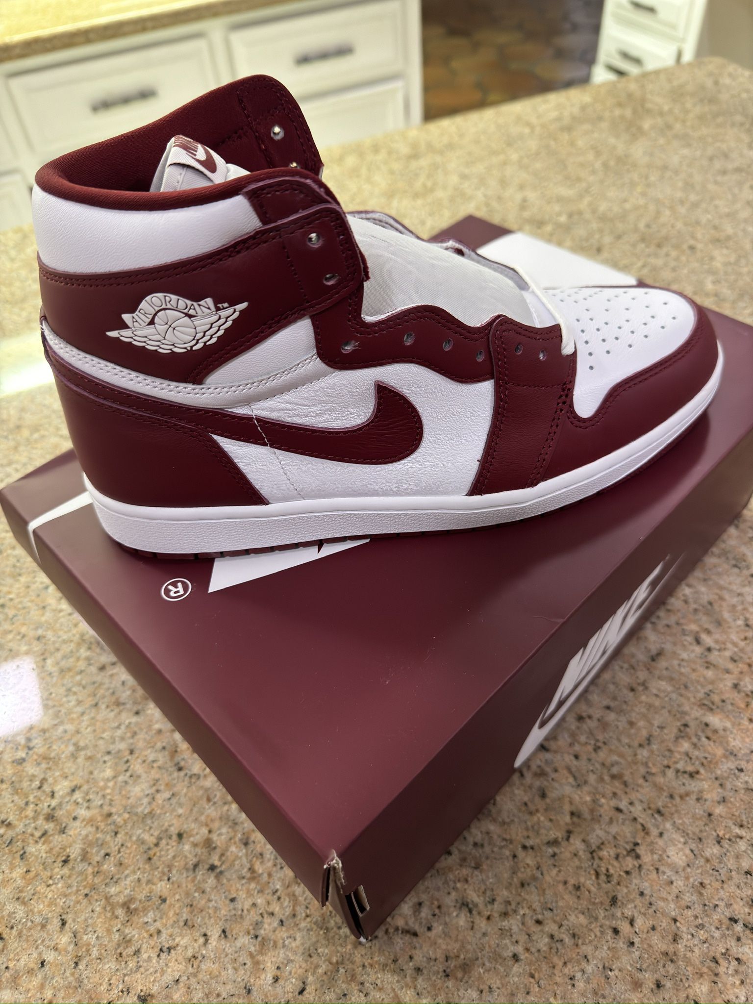 Jordan 1 Red Cardinal 10.5 - Downtown Houston