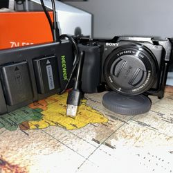 ZVE10 + Lens  (Like New) 