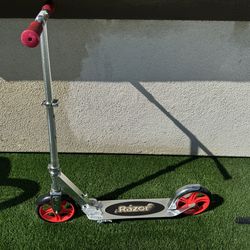Razor Scooter Big Kid / Adult