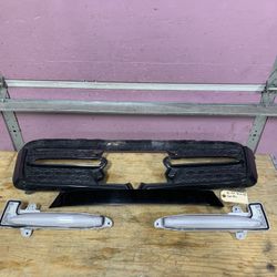 2020-2022 Toyota Corolla Set Of Foglights And Covers OEM