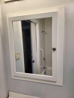 Recessed Medicine Cabinet with Mirror, White Framed, 20x26 ( 24x30 w/ wood trim), Good
