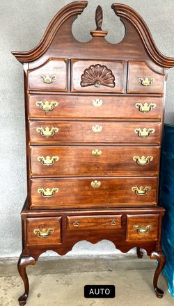 10 drawer 2 piece dresser chest