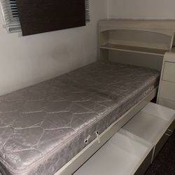 two-drawerbed 86"x41" free 