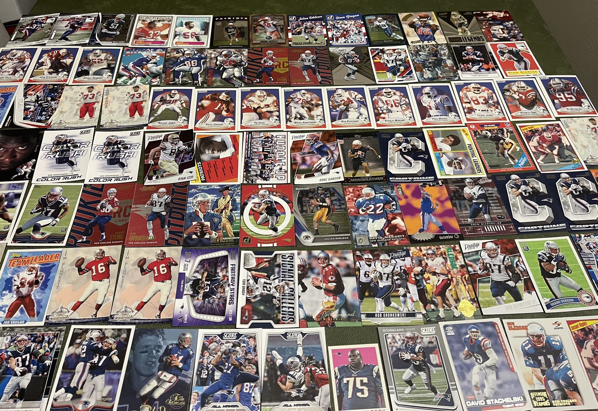 Lot Of 92 New England Patriots Football Cards Stars-Rookies-Inserts Past & Present