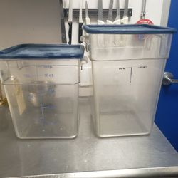 22 Quart And 18 Quart Storage Containers