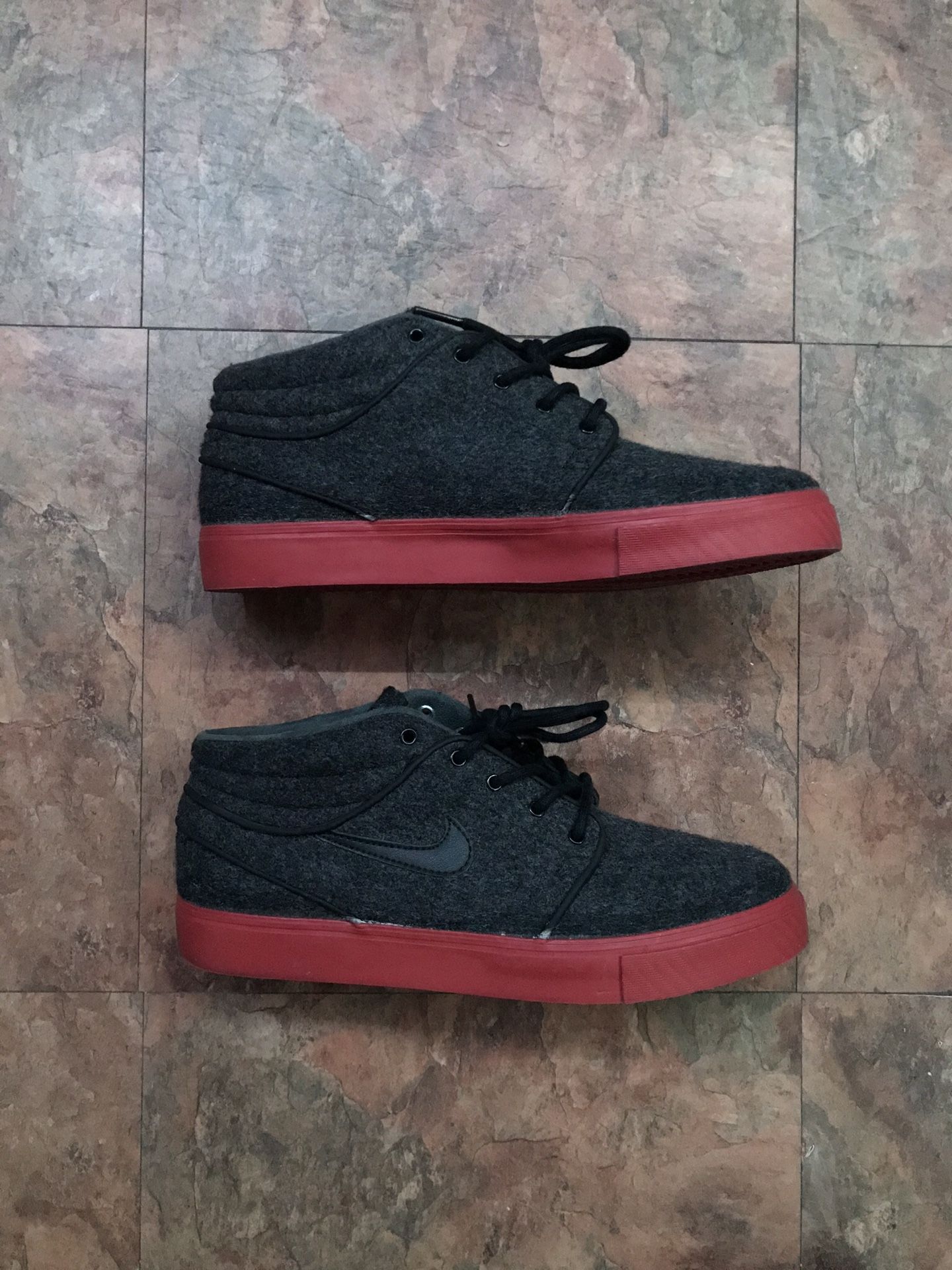 Nike SB Janoski Mid