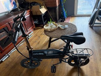 J5 E bike with charger