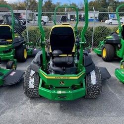 Brandnew John Deere Zero Turn Z740r