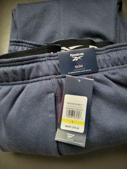 Reebok  fleece jogger pants. Slim and athletic fit, Size L, set of 2.