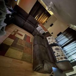 Sectional Couch. 