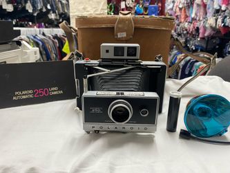 Vintage Polaroid 250 Camera