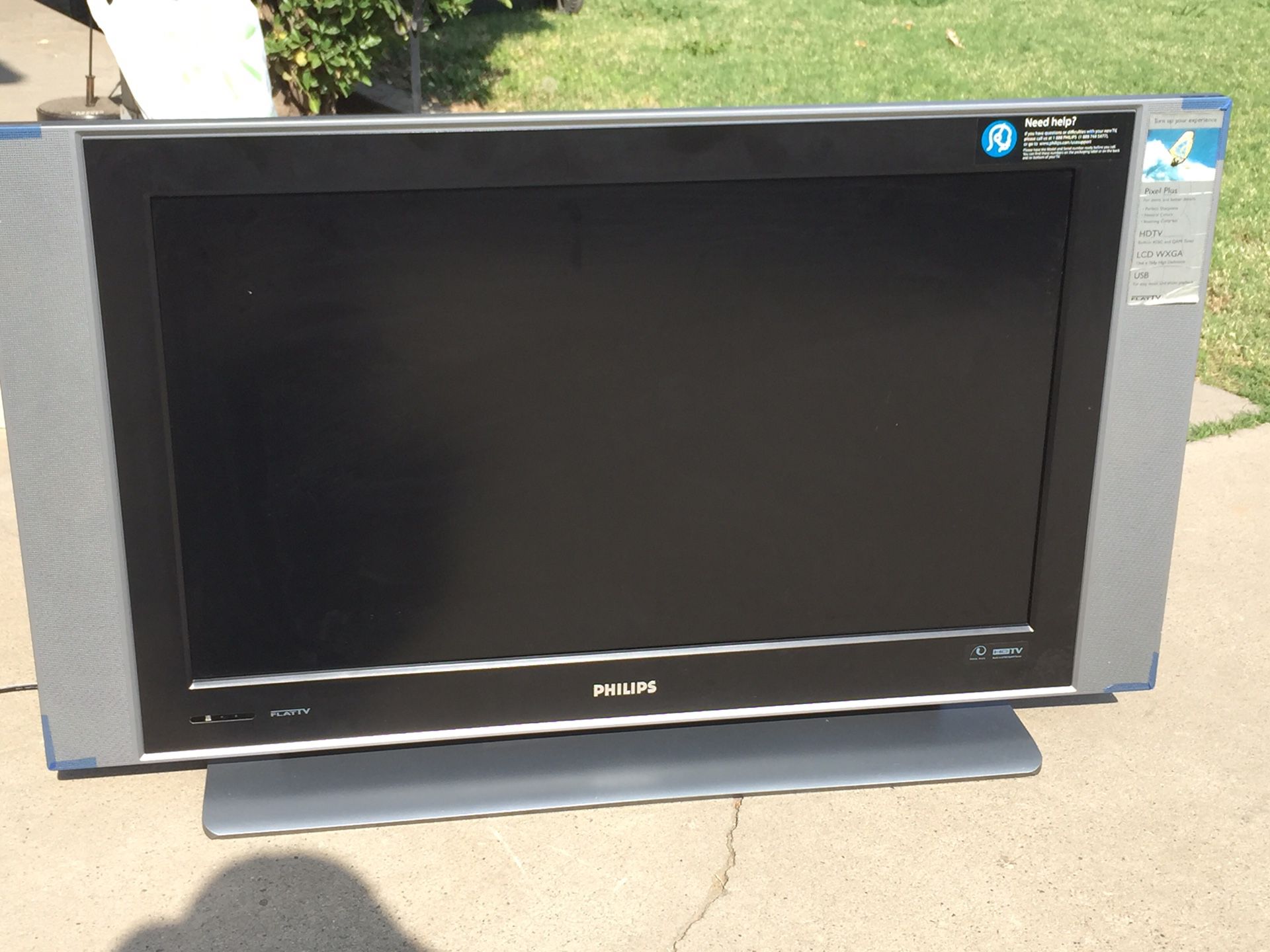 Philips 37Inch LCD TV. Condition is Used. Tv' work great, come with remote control