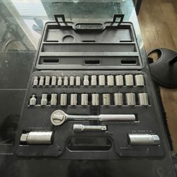 30 Piece Socket Set
