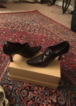 ETIENNE AIGNER, SIZE 71/2