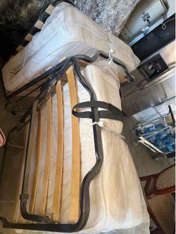 Twin beds / camas twin  foldable
