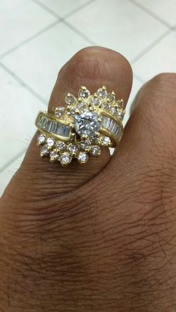 14K GOLD diamond ring 7.6 grams 2.50ct total center diamond .65 ct