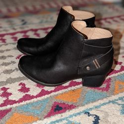 Soul Naturalizer Black Calm Size 8 Ankle Booties