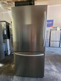 Mora Refrigerator