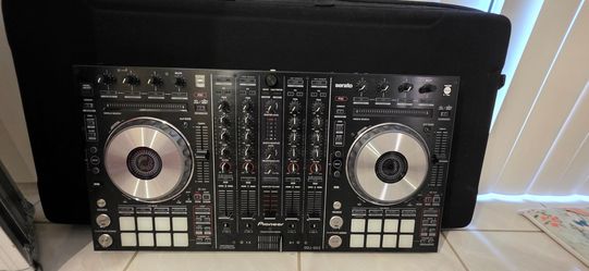 Pioneer DDJ-SX2 Controller
Odyssey Flight Case with Laptop Shelf
Soft Carrying Case