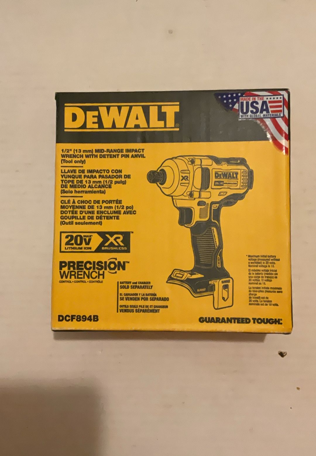 Brand New Dewalt 20 Volts XR Brushless 1/2” Mid Range Impact Wrench with Detent Pin Anvil ( Tool Only ). 210 Firm on Price. 210 Firme en Precio.