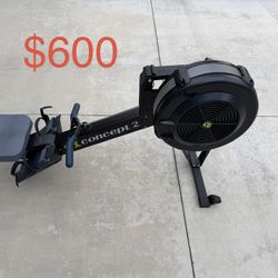 Concept2 RowERG PM5 Rower