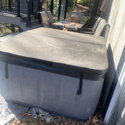 Hot Tub (Free) (jets And Heater Work, Leak In A Jet)