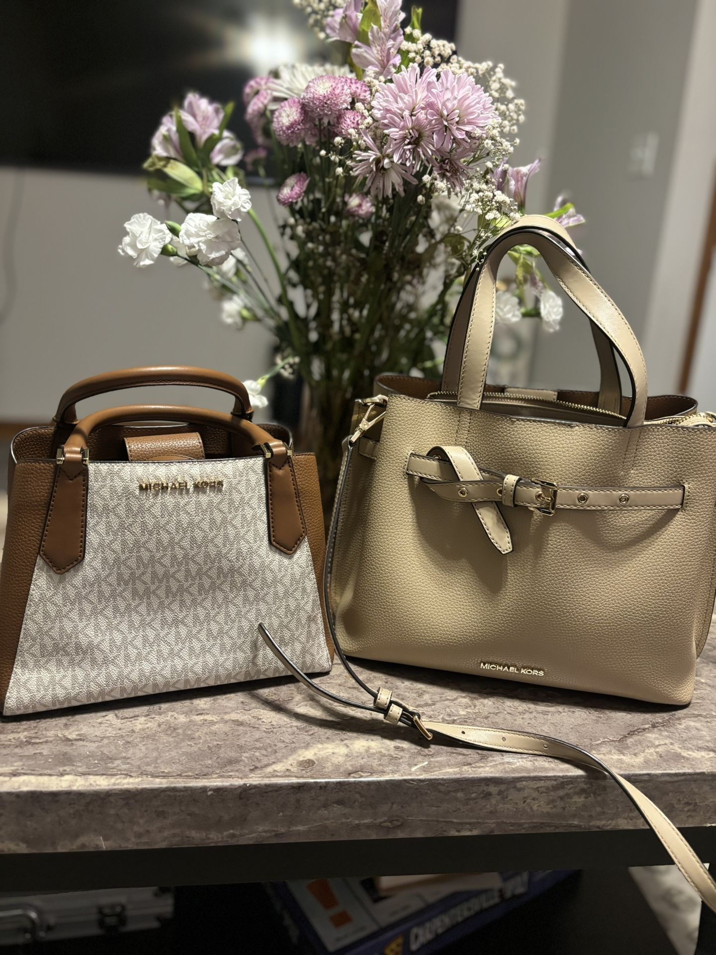 Women’s Designer & Non Designer Handbags