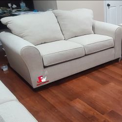Brand New! Love Seats 😍 Take it home with only $39Down/ Hablamos Español Y Ofrecemos Financiamiento 🙋🏻‍♂️ 