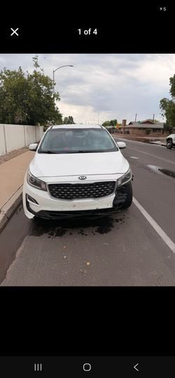 2020 Kia Sadona