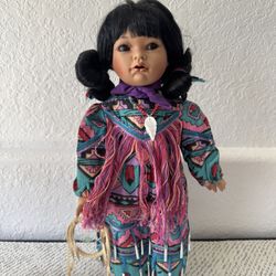 NEW VAL SHELTON 19 in DREAM SINGER NATIVE AMERICAN INDIAN  DOLL WORLD GALLERY