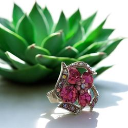 Elegant Pink Crystal Flower Ring