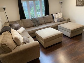 HUGE 7 SEAT SECTIONAL + 2 OTTOMANS!!!