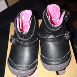 Baby Girl Striderite boots size 2