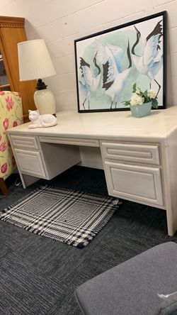 White Wood Executive Desk with Drawers