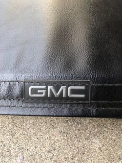 OEM GMC Sierra / Chevy Silverado Soft Roll-Up Tonneau Bed Cover – 5'8" Bed