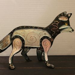 Hand Crafted Fused Glass Wolf Figurine Signed K. Porter 6" Tall 9" Long 2007