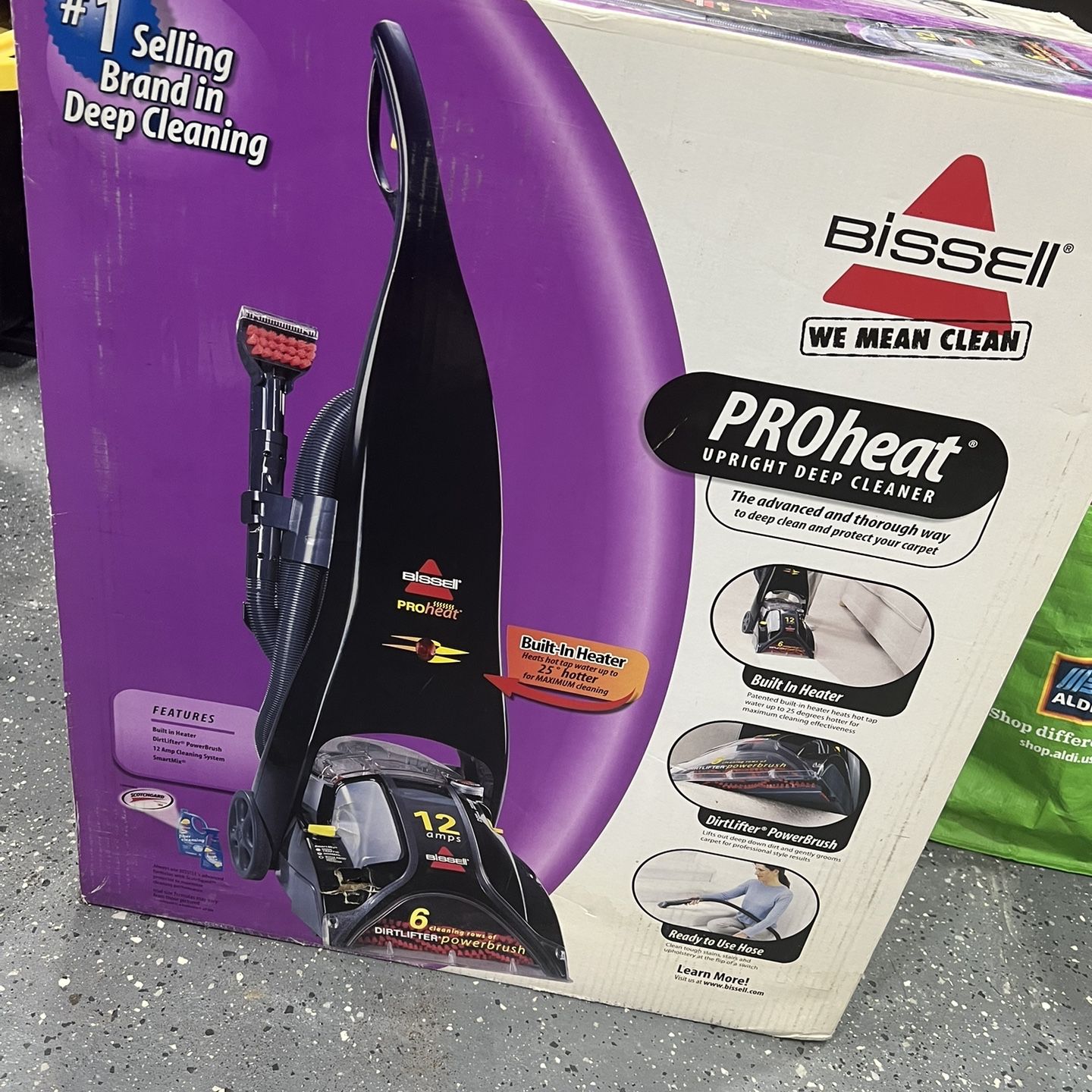 Bissell Vacuum Cleaner 