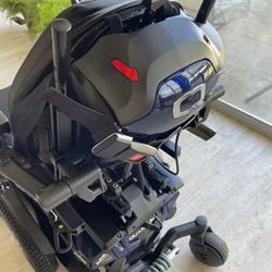 (NEW) Quickie Q700 M Power Wheelchair