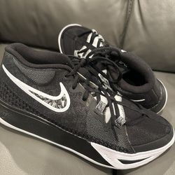 Brand New Kyrie Irving - Size 9.5- Without Box