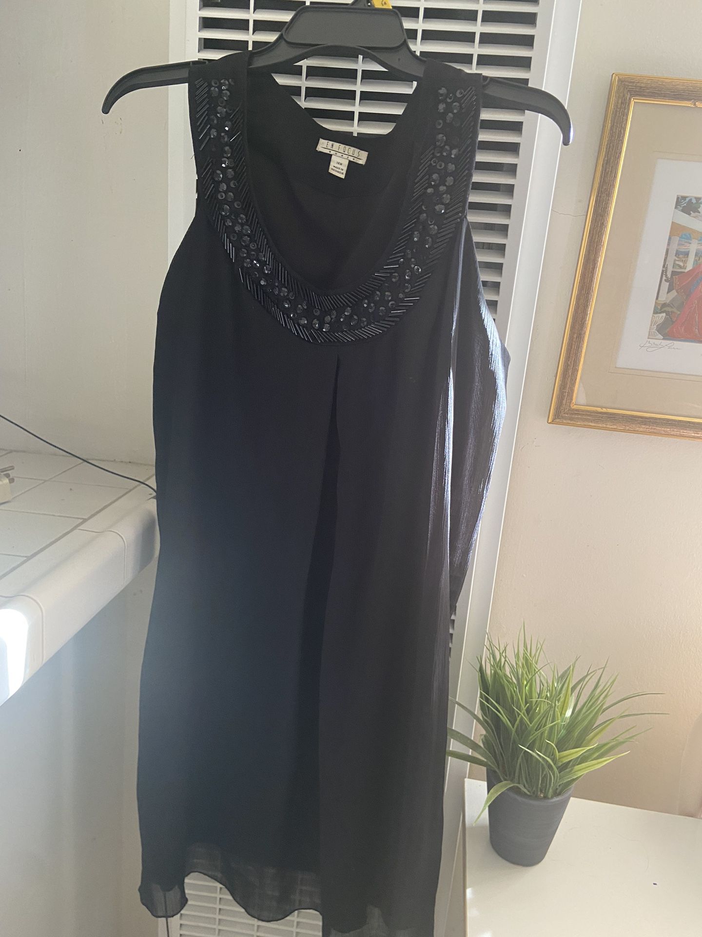 Black Embellished Neckline Sleeveless Cocktail Dress β Excellent Condition!