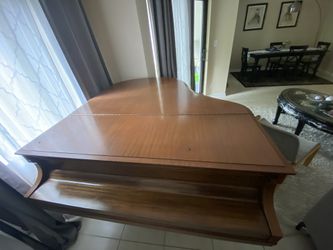 Grand Piano