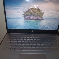 Like New HP 14" Laptop $220 Or Best Offer 