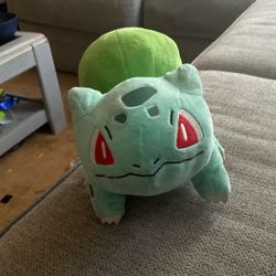Bulbasaur plushy