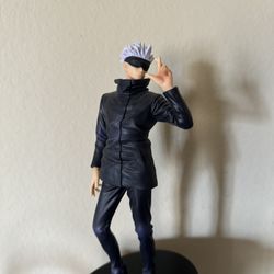 Satoru Gojo Figure