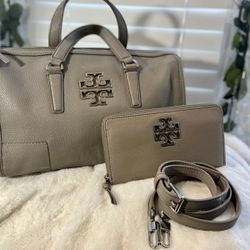 Purses 👜 Shoes 👠 