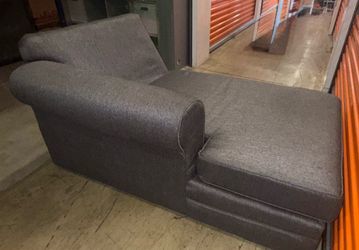 Gray L Shaped Couch/Sectional