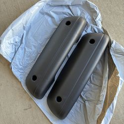 Rear armrest for 2nd gen 4Runner (1(contact info removed))