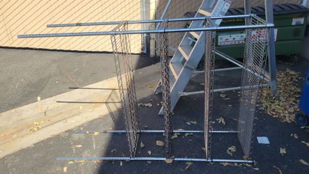 Free Metal Storage Rack